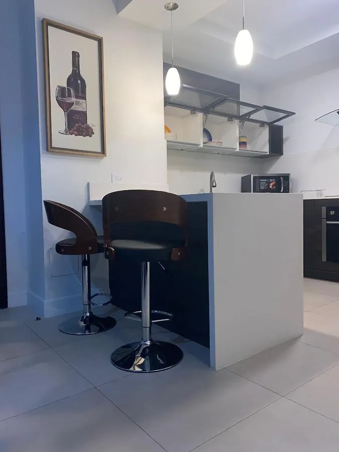 Luxurious Parkhurst 1 Kingston